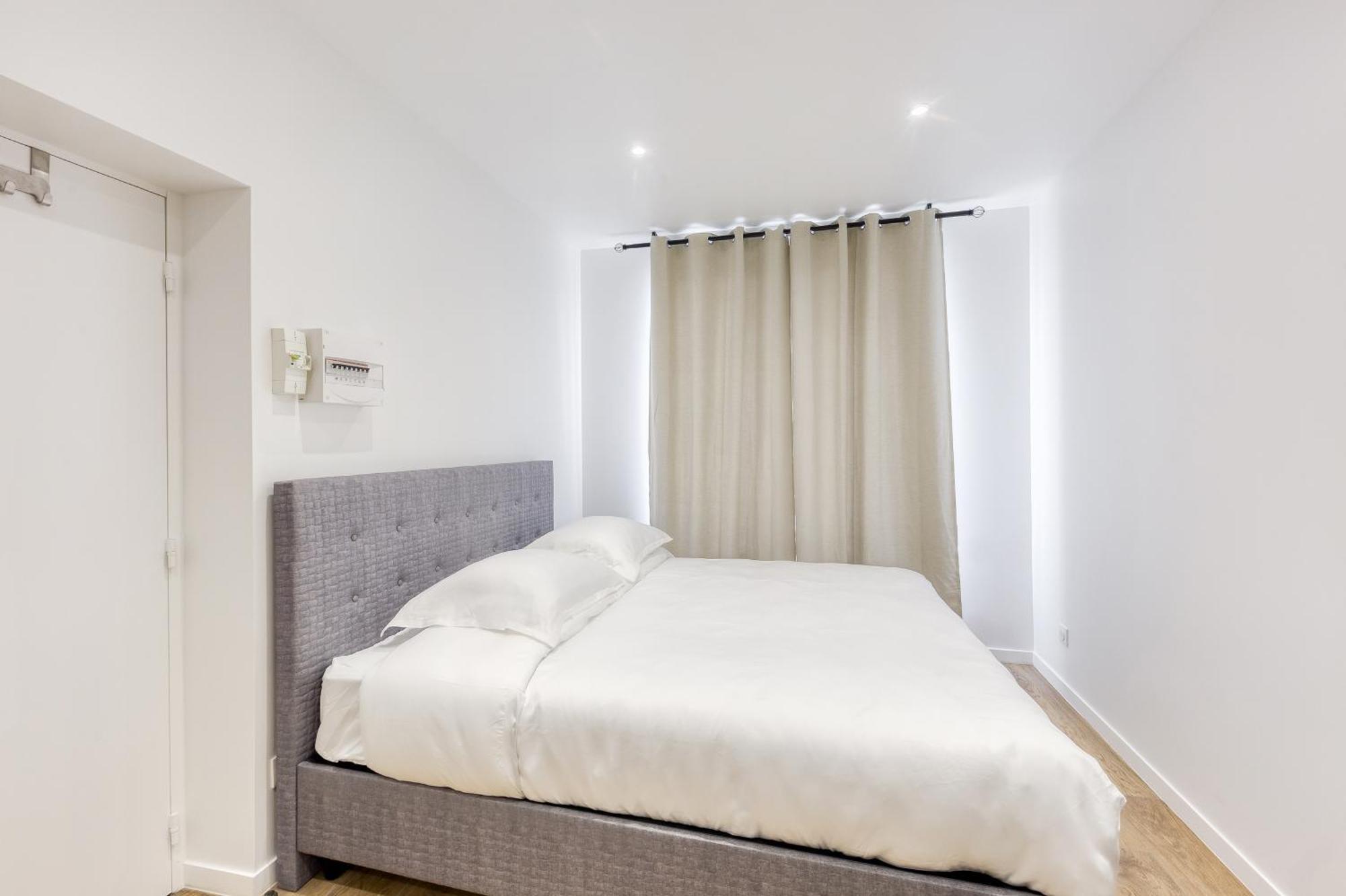 Luxueux Et Chic - - Paris *